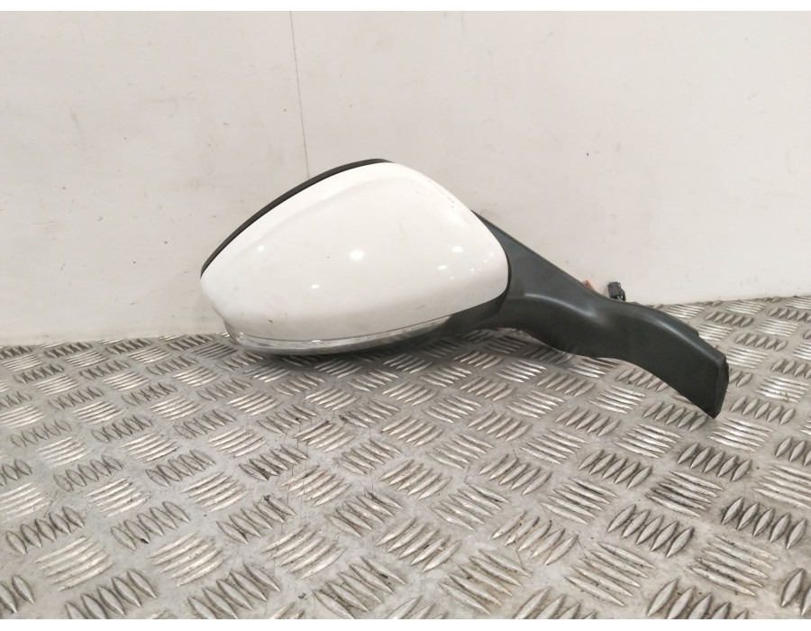 Recambio de retrovisor derecho para peugeot 208 i (ca_, cc_) 1.2 vti 82 referencia OEM IAM 1607511480  