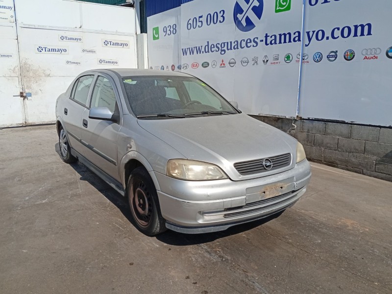 opel astra g sedán (t98) del año 2000