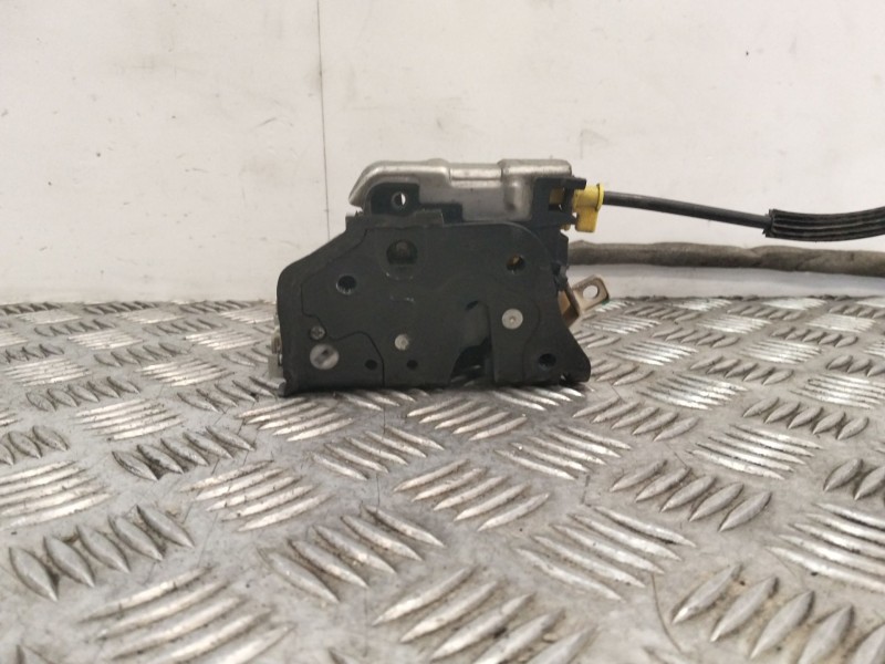 Recambio de cerradura puerta delantera derecha para audi a1 (8x1, 8xk) 1.6 tdi referencia OEM IAM 5N1837016M 8J1837016C 