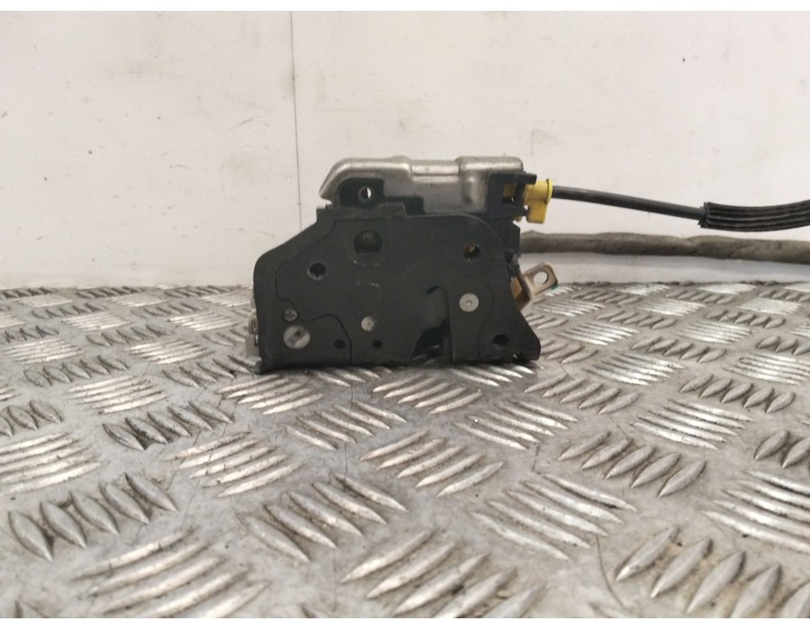 Recambio de cerradura puerta delantera derecha para audi a1 (8x1, 8xk) 1.6 tdi referencia OEM IAM 5N1837016M 8J1837016C 