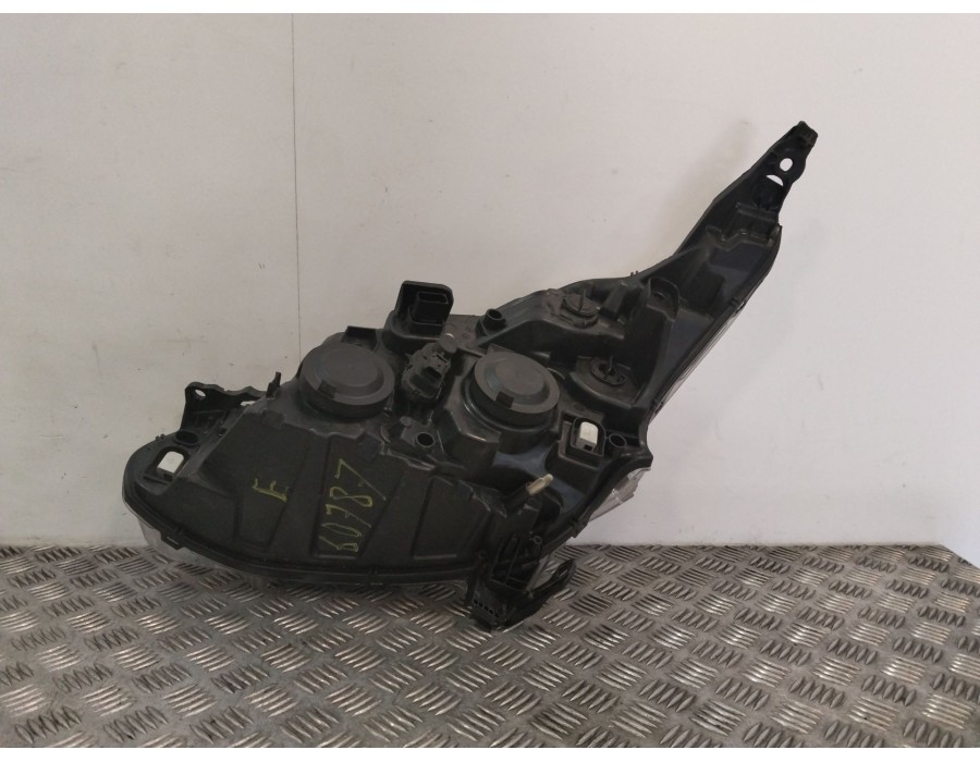 Recambio de faro derecho para peugeot 208 i (ca_, cc_) 1.2 vti 82 referencia OEM IAM 1685351480 PWY24W 