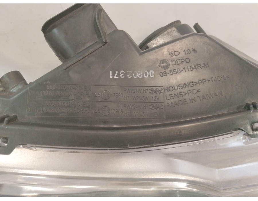 Recambio de faro derecho para peugeot 208 i (ca_, cc_) 1.2 vti 82 referencia OEM IAM 1685351480 PWY24W 