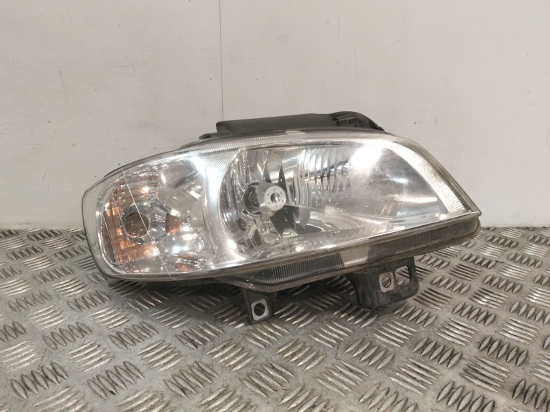 Recambio de faro derecho para seat ibiza ii (6k1) 1.4 i referencia OEM IAM 6K1941044A  