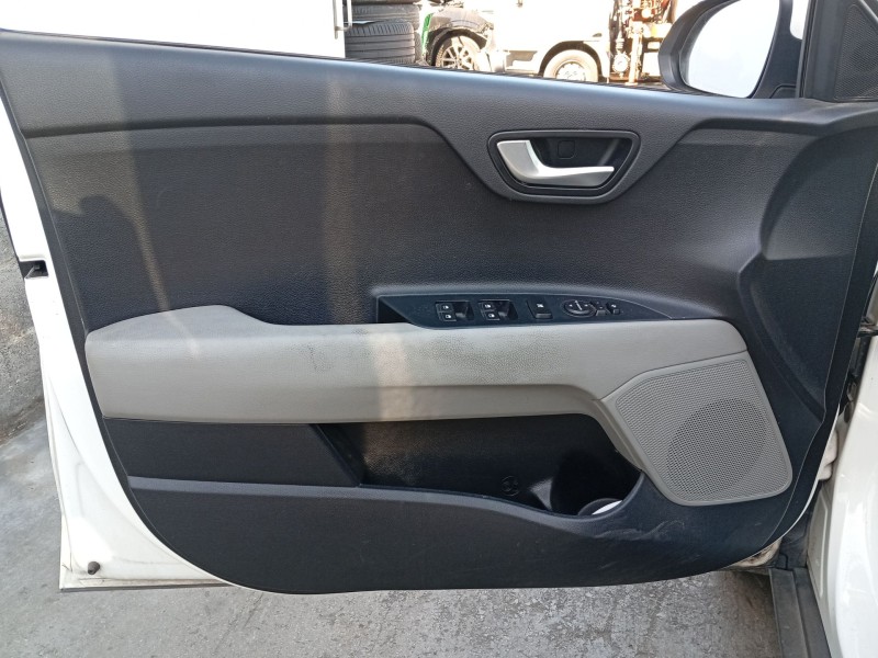 kia stonic (yb) del año 2017