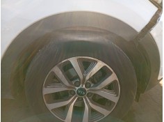 Recambio de paso de rueda delantero derecho para kia sportage iii (sl) 1.7 crdi referencia OEM IAM 868123U010  