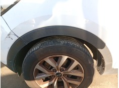 Recambio de paso de rueda delantero izquierdo para kia sportage iii (sl) 1.7 crdi referencia OEM IAM 868113U000  