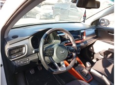 Recambio de salpicadero para kia stonic (yb) 1.0 t-gdi referencia OEM IAM 84710H8AB0WK  