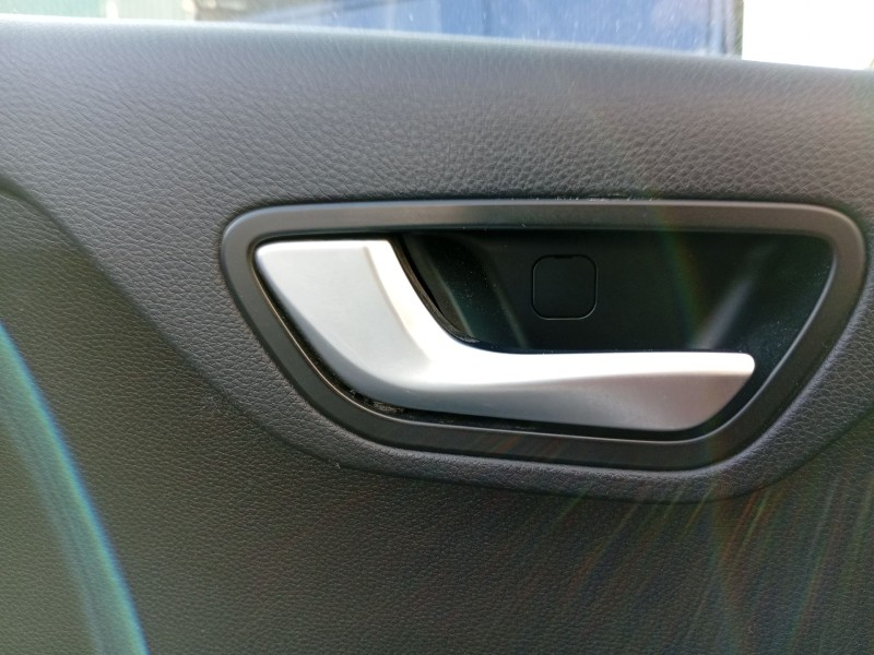 Recambio de maneta interior delantera izquierda para kia stonic (yb) 1.0 t-gdi referencia OEM IAM 82610H8510SA1  