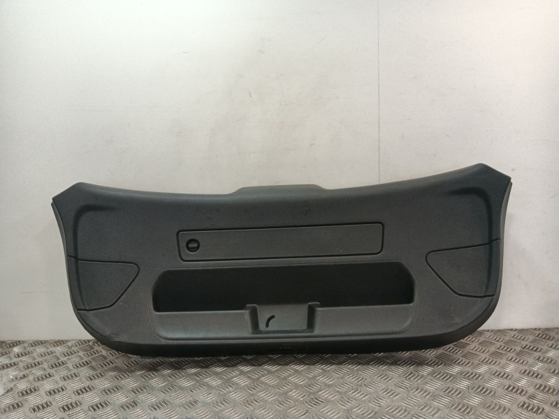Recambio de guarnecido porton trasero para audi a1 (8x1, 8xk) 1.6 tdi referencia OEM IAM 8X3867979  