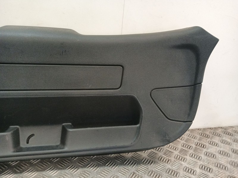 Recambio de guarnecido porton trasero para audi a1 (8x1, 8xk) 1.6 tdi referencia OEM IAM 8X3867979  