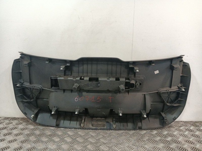 Recambio de guarnecido porton trasero para audi a1 (8x1, 8xk) 1.6 tdi referencia OEM IAM 8X3867979  