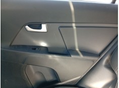 Recambio de guarnecido puerta trasera derecha para kia sportage iii (sl) 1.7 crdi referencia OEM IAM 833023U030  