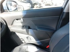 Recambio de guarnecido puerta delantera derecha para kia sportage iii (sl) 1.7 crdi referencia OEM IAM 823613U000  