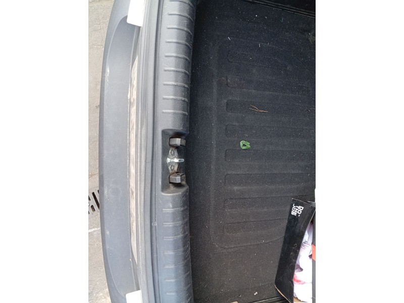 Recambio de moqueta maletero para kia stonic (yb) 1.0 t-gdi referencia OEM IAM 85170H8400  