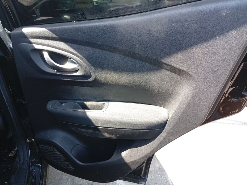 Recambio de guarnecido puerta trasera derecha para renault kadjar (ha_, hl_) 1.3 tce 140 referencia OEM IAM 156088701  