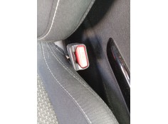 Recambio de enganche cinturon delantero derecho para renault kadjar (ha_, hl_) 1.3 tce 140 referencia OEM IAM 878161443R  