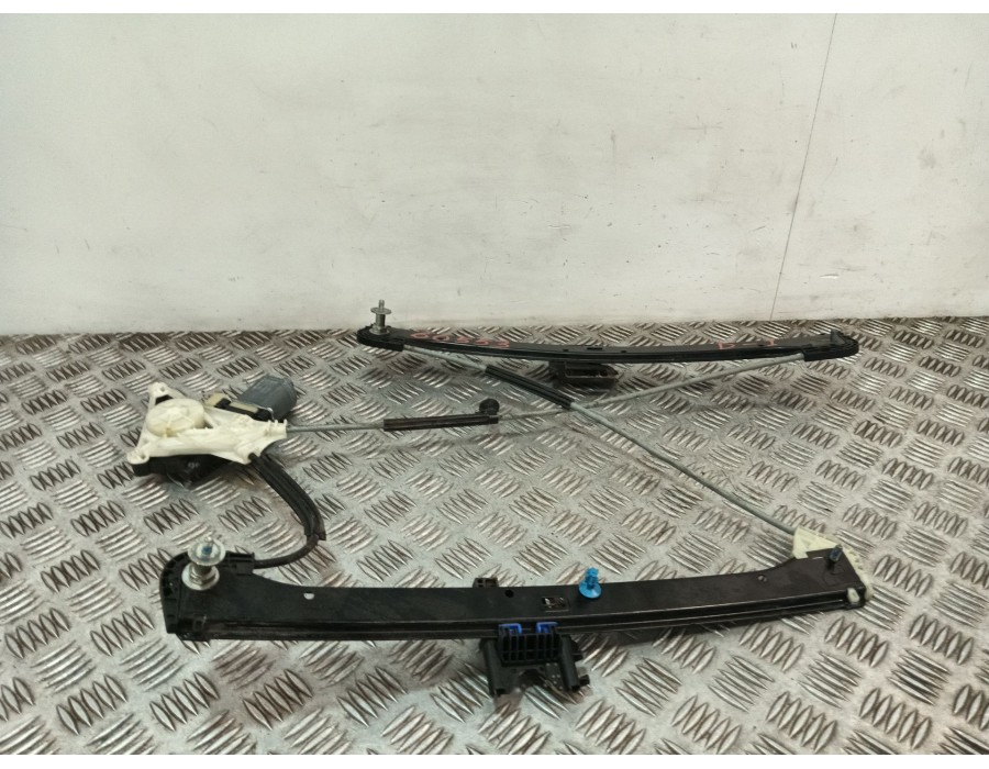 Recambio de elevalunas delantero izquierdo para audi a3 sportback (8va, 8vf) 2.0 tdi referencia OEM IAM 8V4837461  