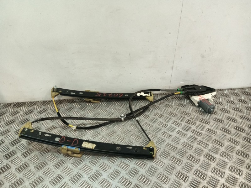 Recambio de elevalunas delantero derecho para audi a1 (8x1, 8xk) 1.6 tdi referencia OEM IAM 8X3837462A  