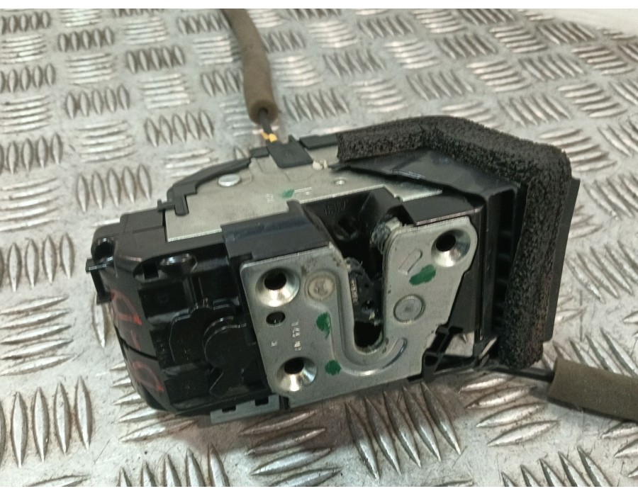 Recambio de cerradura puerta delantera derecha para renault kadjar (ha_, hl_) 1.6 dci 130 referencia OEM IAM 805014EA2B  