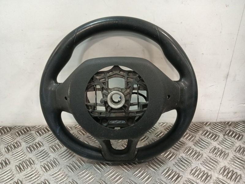 Recambio de volante para peugeot 208 i (ca_, cc_) 1.2 vti 82 referencia OEM IAM 96739515ZD 6191372 