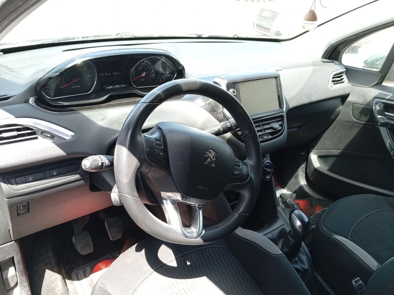 peugeot 208 i (ca_, cc_) del año 2015