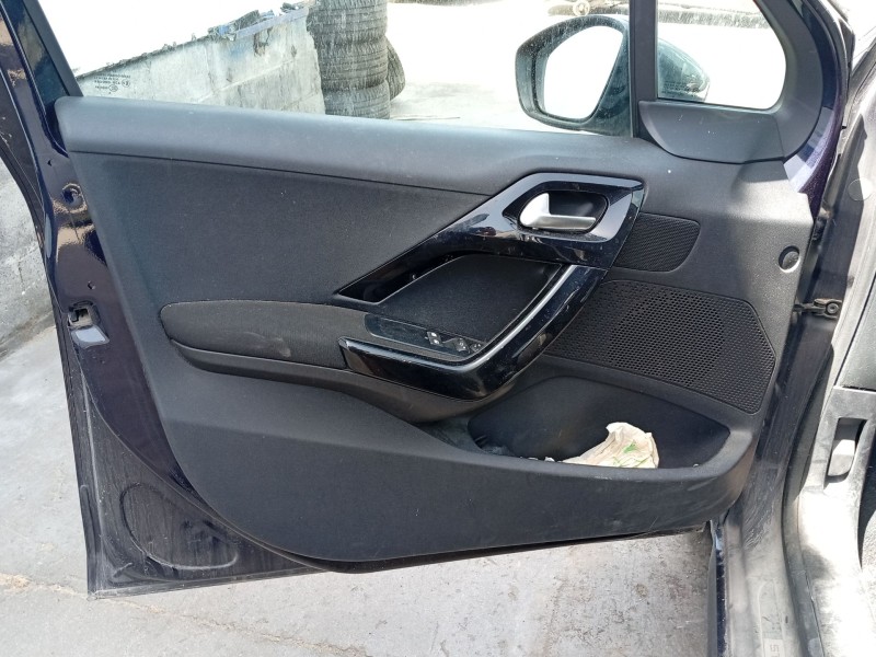 peugeot 208 i (ca_, cc_) del año 2015