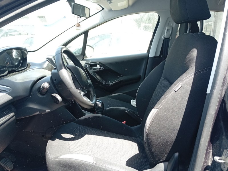 peugeot 208 i (ca_, cc_) del año 2015