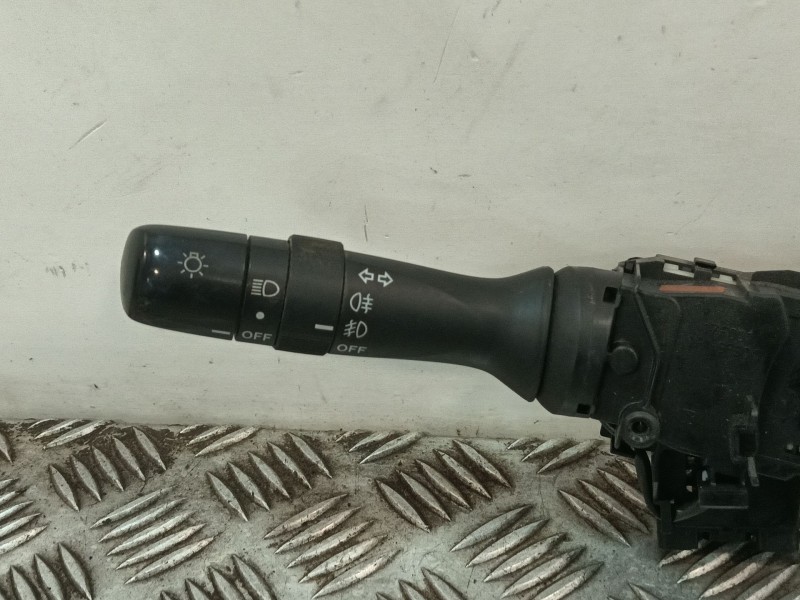 Recambio de mando multifuncion para toyota yaris (_p9_) 1.4 d-4d (nlp90_) referencia OEM IAM 17F1420D080  