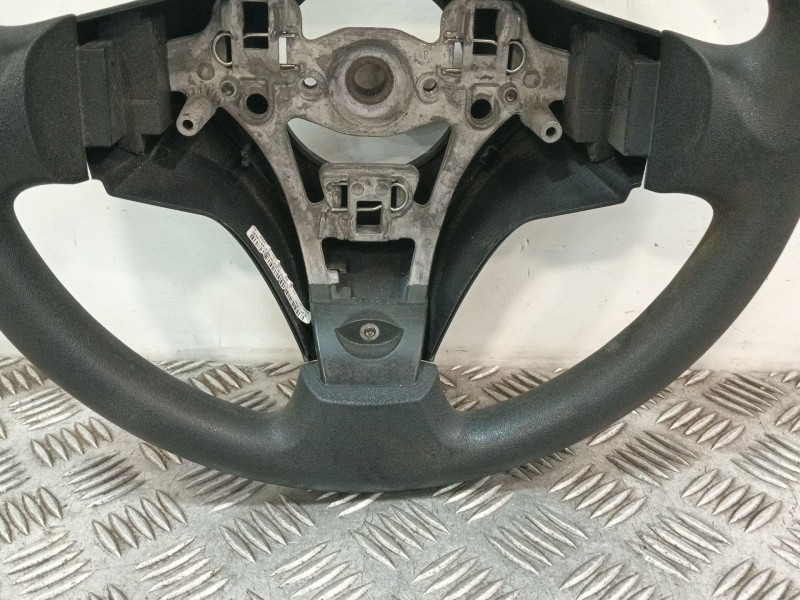 Recambio de volante para toyota yaris (_p9_) 1.4 d-4d (nlp90_) referencia OEM IAM 305232299FKA 3052322A3 