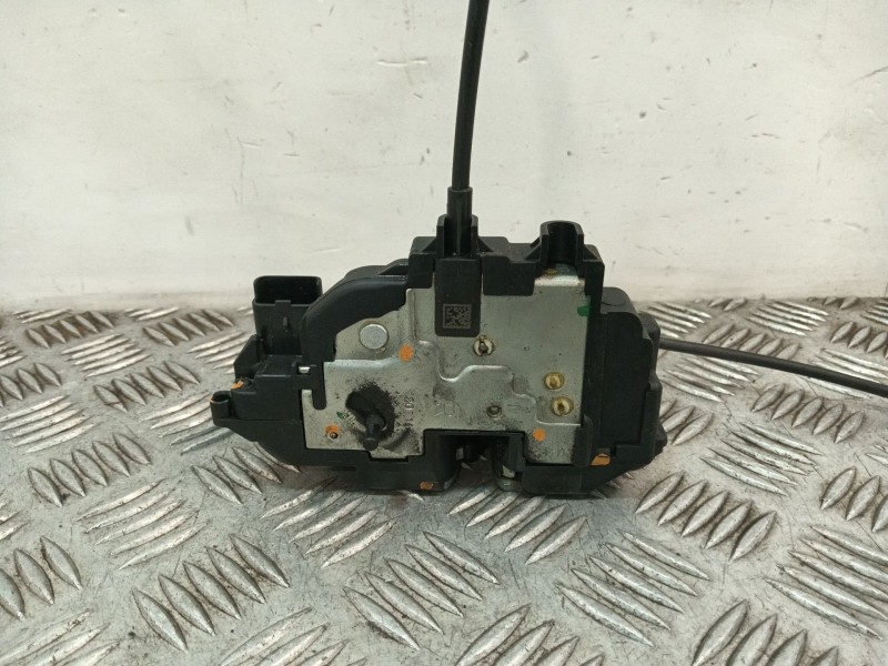 Recambio de cerradura puerta trasera derecha para renault megane iii berlina 5 p referencia OEM IAM 825020001R  