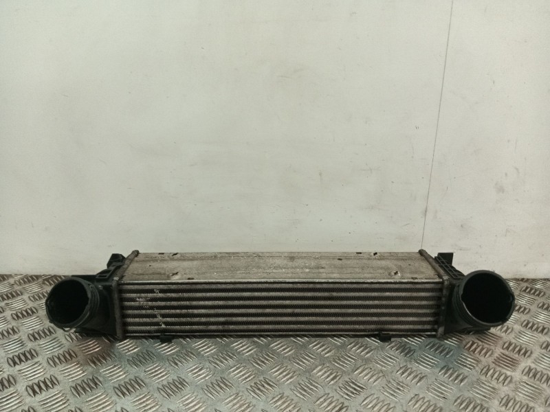 Recambio de intercooler para bmw serie 3 berlina (e90) 2.0 turbodiesel cat referencia OEM IAM 779878802  