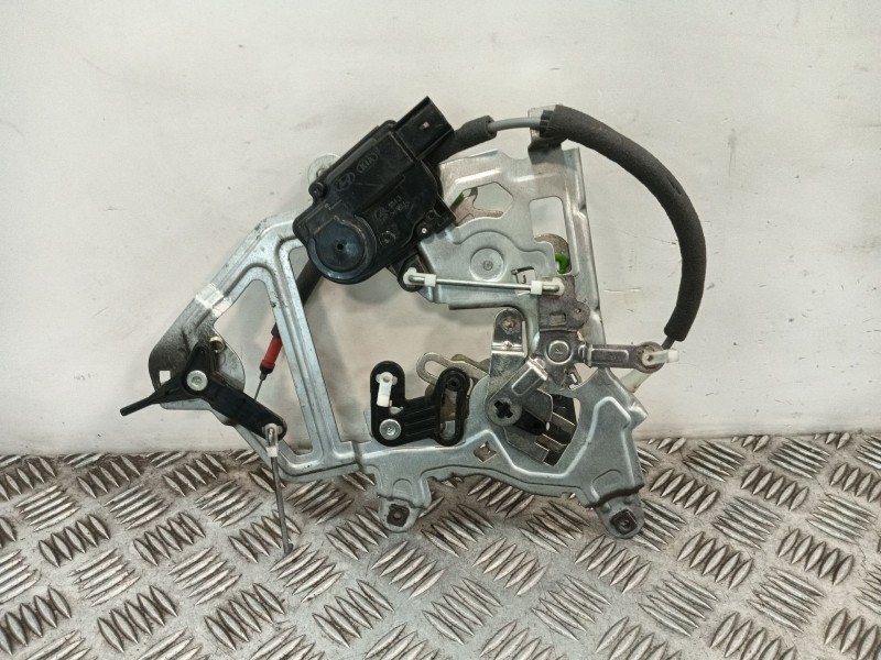 Recambio de cerradura puerta corredera derecha para hyundai h350 furgoneta 2.5 crdi referencia OEM IAM   