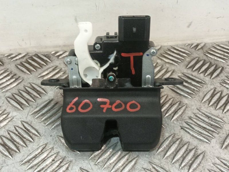 Recambio de cerradura maletero / porton para hyundai tucson (tl, tle) 1.6 gdi referencia OEM IAM 81230D3000  