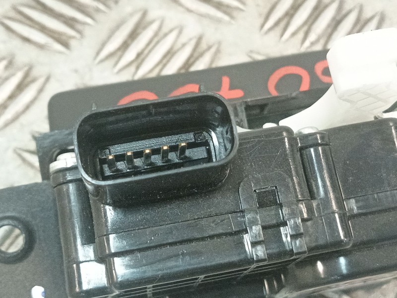 Recambio de cerradura maletero / porton para hyundai tucson (tl, tle) 1.6 gdi referencia OEM IAM 81230D3000  
