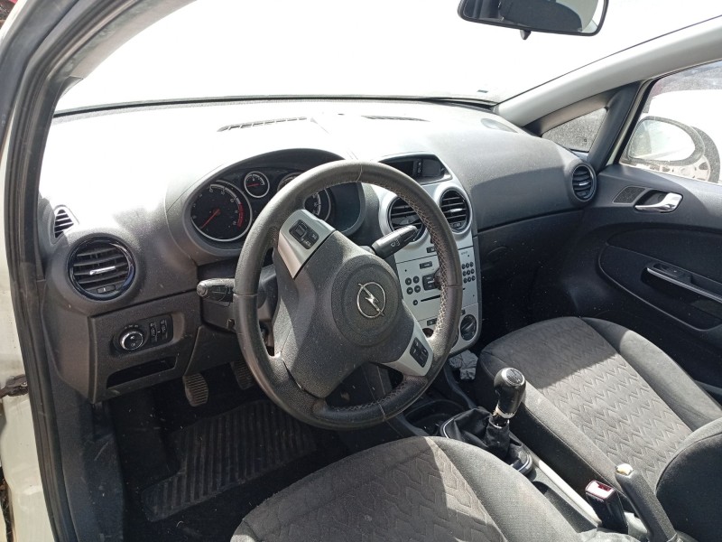 opel corsa d (s07) del año 2013