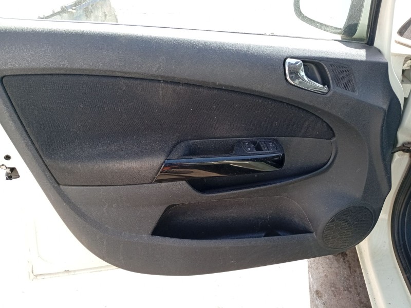 opel corsa d (s07) del año 2013