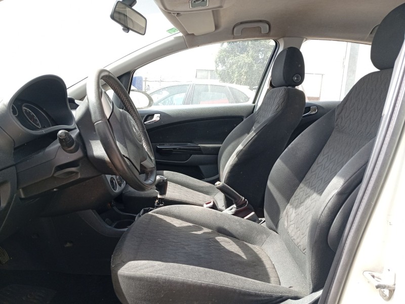 opel corsa d (s07) del año 2013