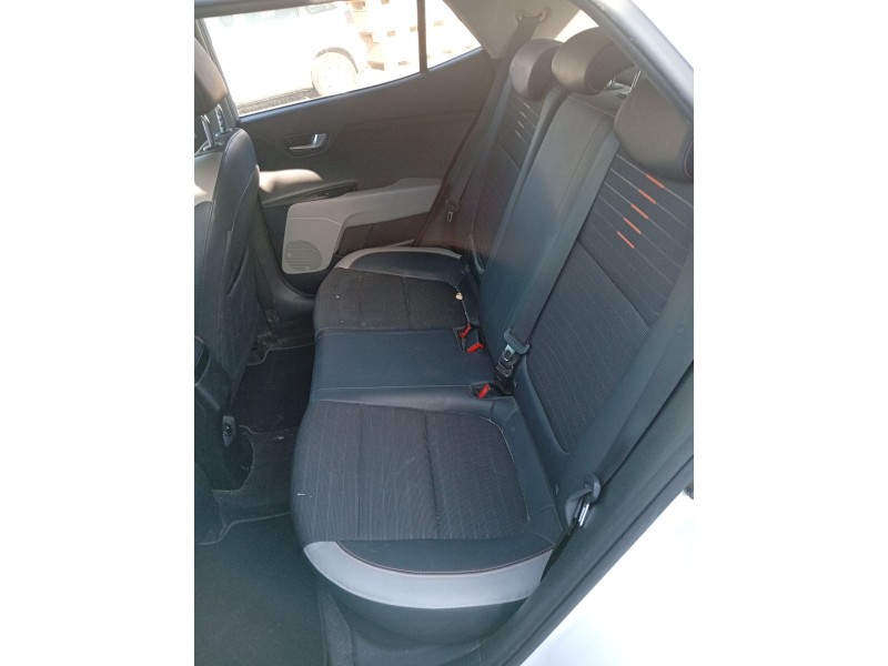 Recambio de asientos traseros para kia stonic (yb) 1.0 t-gdi referencia OEM IAM 89160H8000SJG  