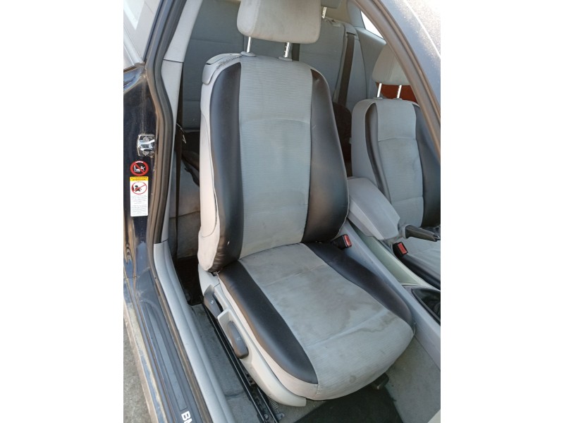Recambio de asiento delantero derecho para bmw 1 (e81) 118 d referencia OEM IAM 52107118428  