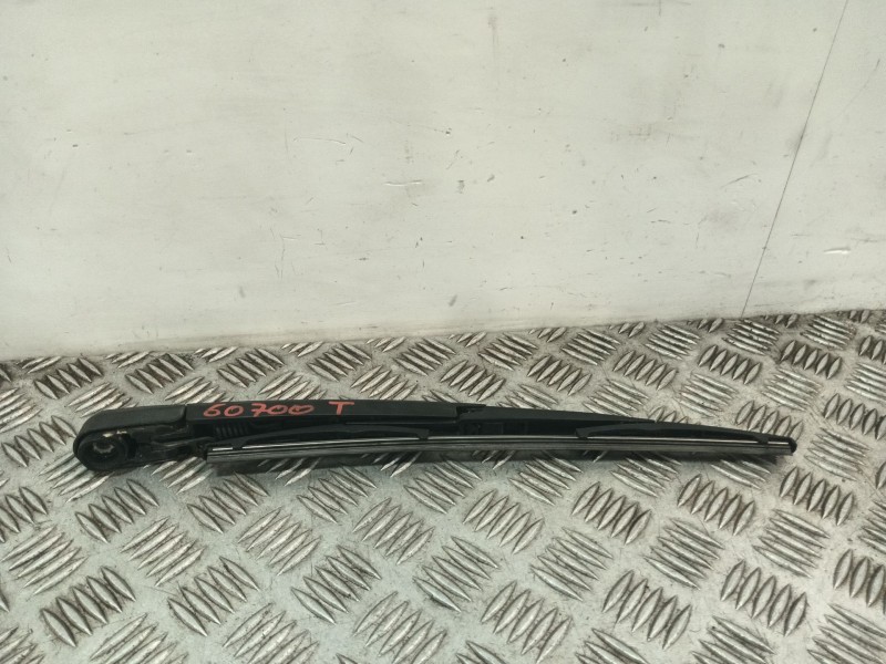 Recambio de brazo limpia trasero para hyundai tucson (tl, tle) 1.6 gdi referencia OEM IAM 988152J000  
