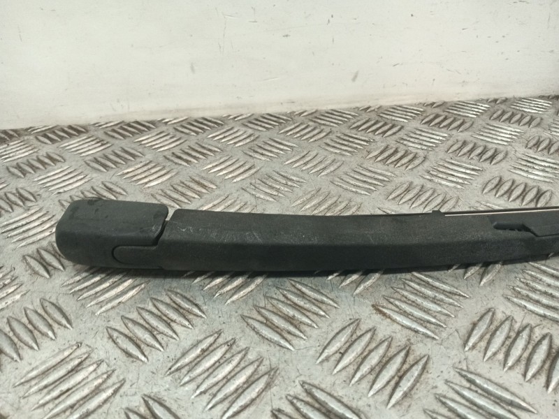 Recambio de brazo limpia trasero para hyundai tucson (tl, tle) 1.6 gdi referencia OEM IAM 988152J000  