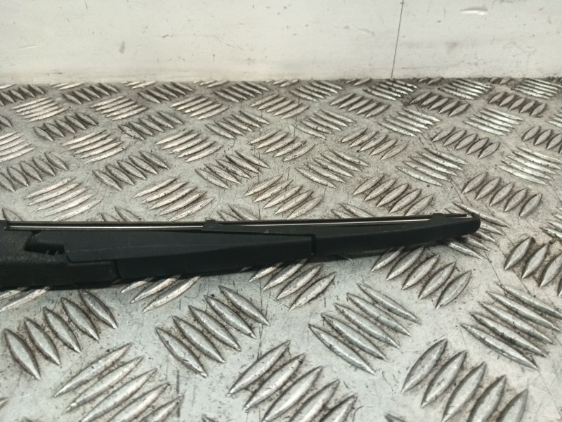 Recambio de brazo limpia trasero para hyundai tucson (tl, tle) 1.6 gdi referencia OEM IAM 988152J000  