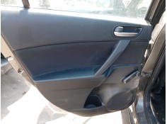 Recambio de guarnecido puerta trasera izquierda para mazda 3 sedán (bl) 1.6 mzr (bl12) referencia OEM IAM BP4K68550  