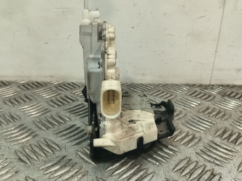 Recambio de cerradura puerta trasera izquierda para seat exeo st (3r5)(2009>) 2.0 tdi referencia OEM IAM 8E0839015AA  