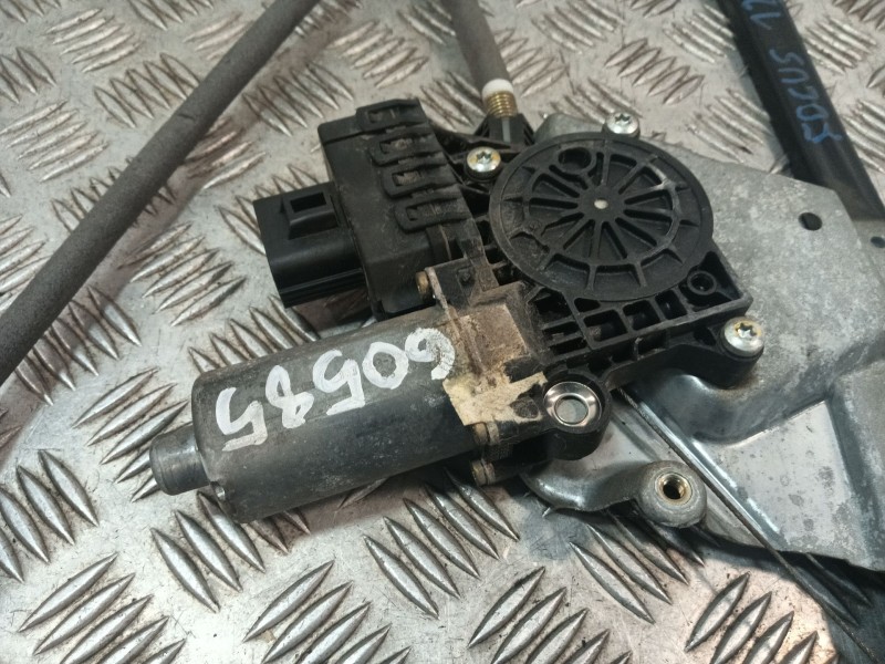 Recambio de elevalunas delantero izquierdo para ford focus i sedán (dfw) 1.8 tdci referencia OEM IAM XS4123201  