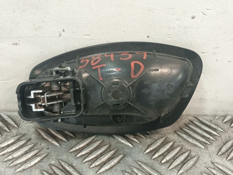 Recambio de maneta interior trasera derecha para renault megane iii berlina 5 p referencia OEM IAM 826720001R  
