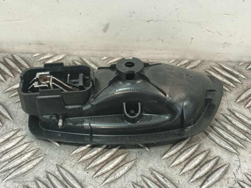 Recambio de maneta interior trasera derecha para renault megane iii berlina 5 p referencia OEM IAM 826720001R  