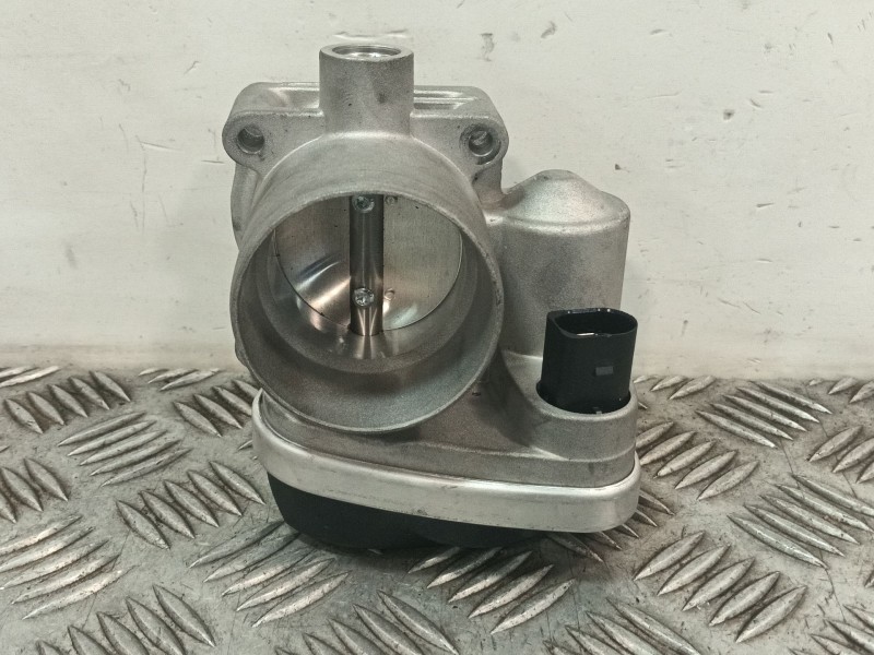 Recambio de caja mariposa para seat ibiza iii (6l1) 1.4 16v referencia OEM IAM 240640031  