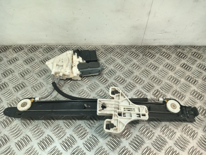 Recambio de elevalunas trasero derecho para seat altea (5p1) 1.6 referencia OEM IAM 5P0839402 1K0959704B 995915107
