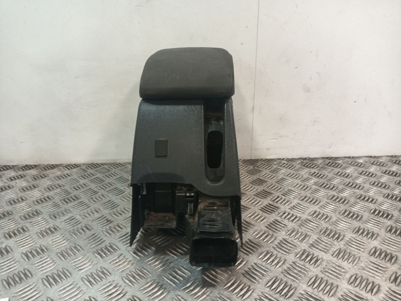 Recambio de apoyabrazos central para volkswagen golf v (1k1) 2.0 tdi referencia OEM IAM 1K5864251C  